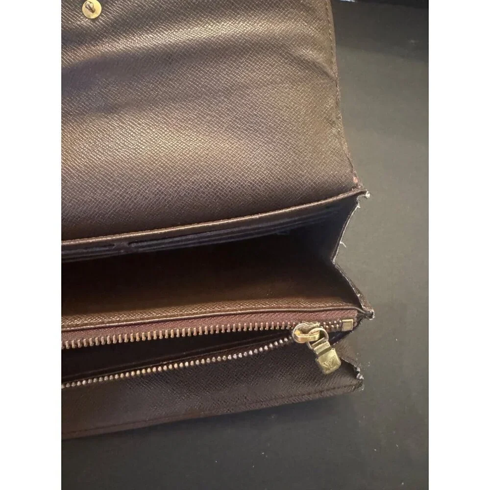 Louis Vuitton Damier Ebene Sarah Long Wallet 100% authentic
